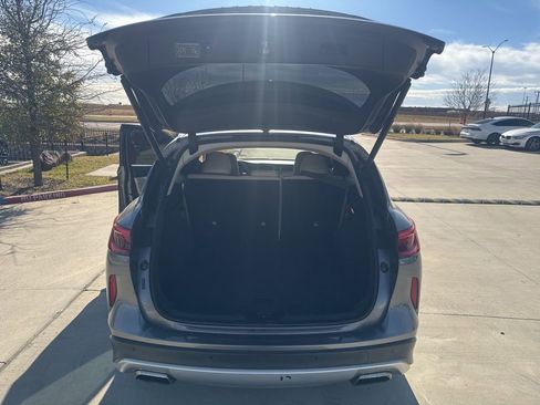 Used 2019 INFINITI QX50 Essential w/ Premium Audio Package image 10