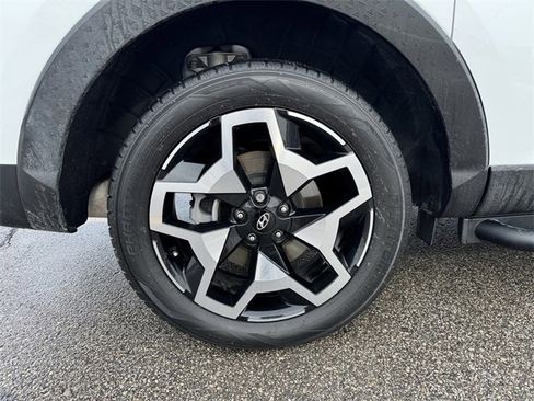 Used 2024 Hyundai Santa Cruz Limited image 11