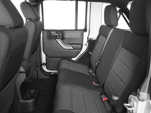 Used 2014 Jeep Wrangler Unlimited Rubicon w/ Connectivity Group image 14