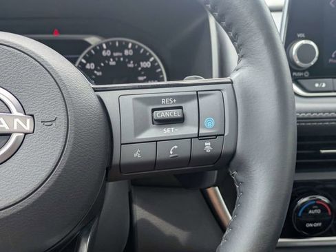 Used 2023 Nissan Rogue SV w/ SV Premium B Package AWD/4WD image 27