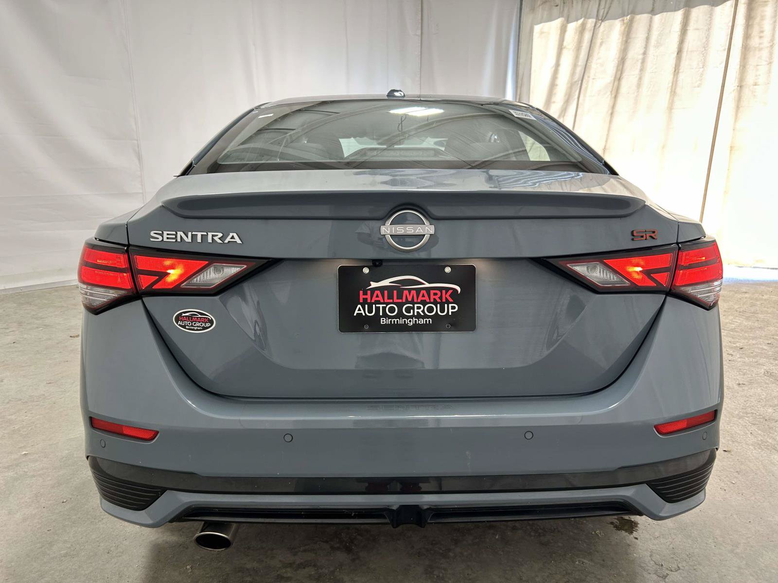 Used 2024 Nissan Sentra SR FWD image 3