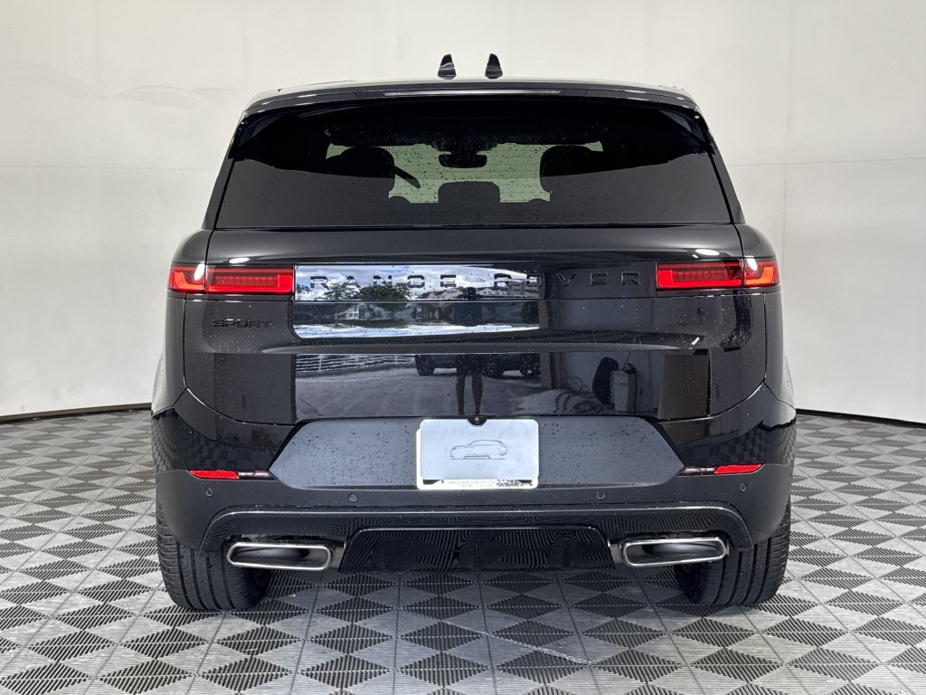 New 2027 Land Rover Range Rover Sport SE AWD/4WD image 6