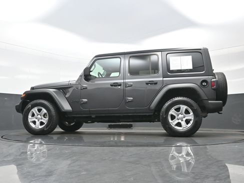 Used 2022 Jeep Wrangler Unlimited Sport image 26