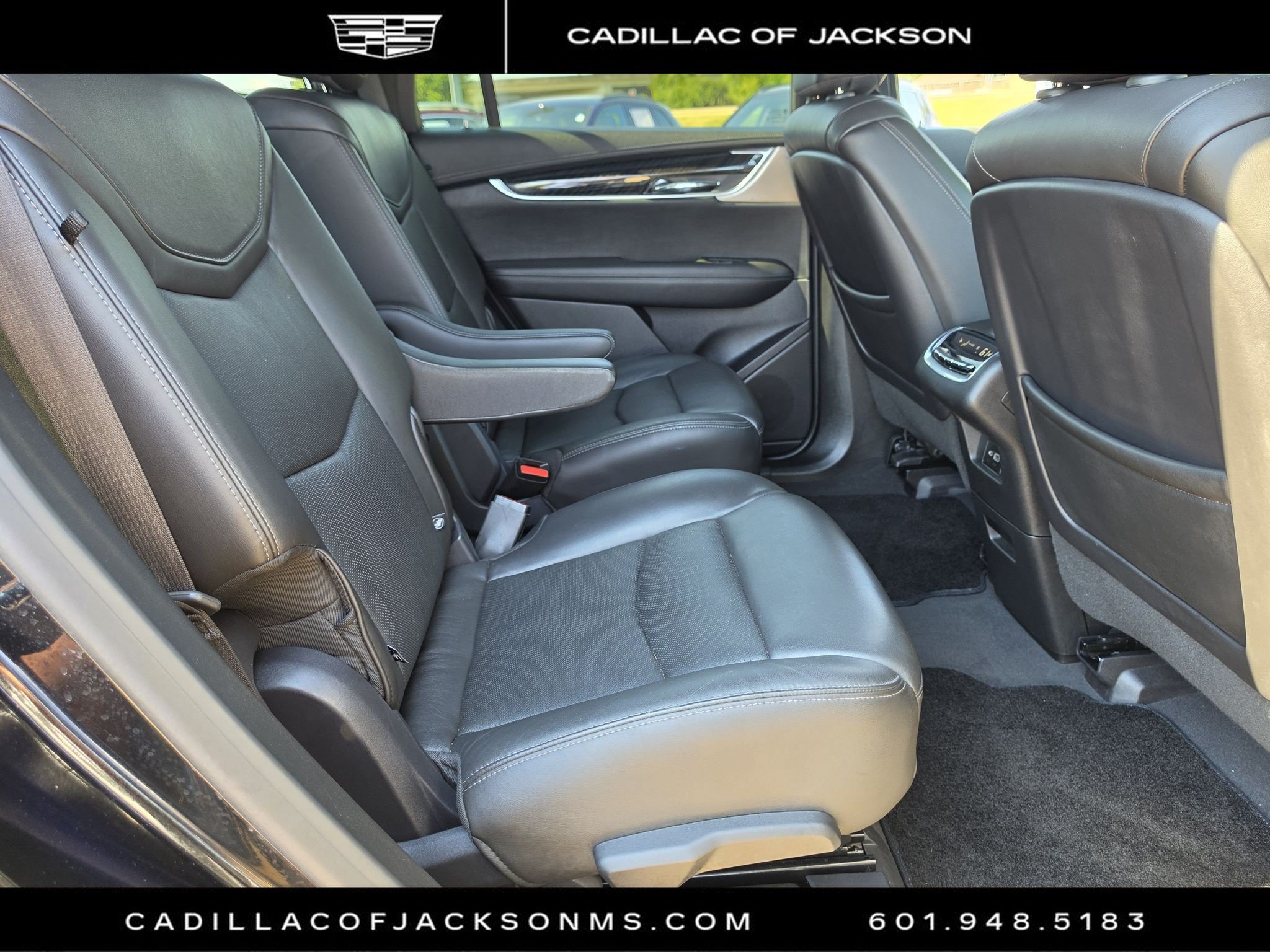 Used 2020 Cadillac XT6 Premium Luxury AWD/4WD image 32