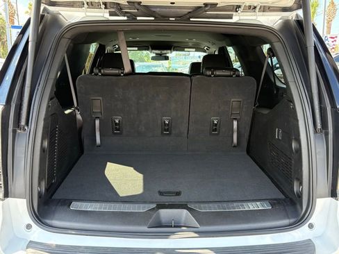 Used 2025 Chevrolet Suburban Z71 AWD/4WD image 11