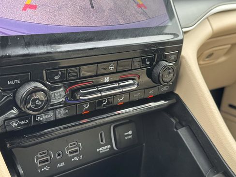 Used 2024 Jeep Grand Cherokee Limited 4xe image 20