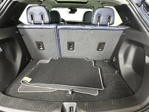 Used 2022 Chevrolet Bolt EUV Premier w/ Launch Edition FWD image 28