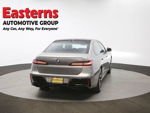 Used 2023 BMW 760i xDrive w/ Executive Package AWD/4WD image 43