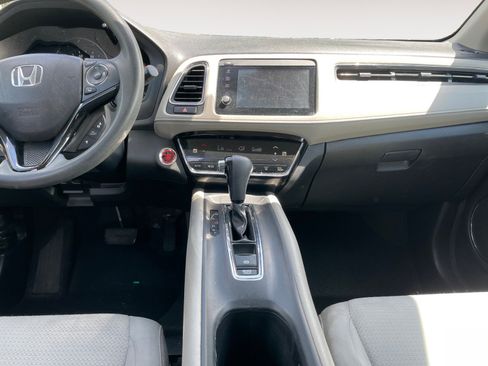 Used 2019 Honda HR-V EX image 11
