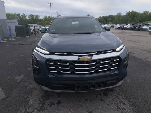 Used 2025 Chevrolet Equinox LT w/ Convenience Package II AWD/4WD image 4