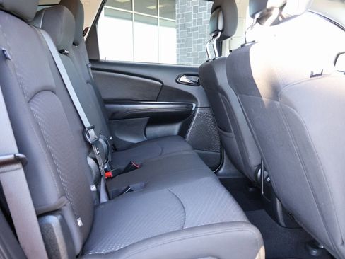 Used 2018 Dodge Journey SXT w/ Connectivity Group image 13