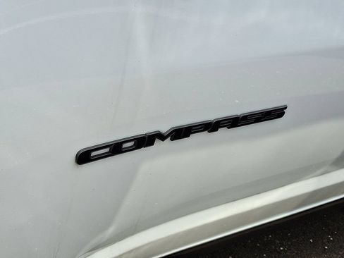 Used 2023 Jeep Compass High Altitude AWD/4WD image 10