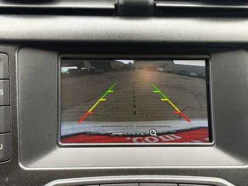 Used 2017 Ford Fusion SE w/ Equipment Group 201A FWD image 19