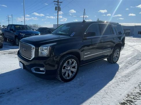 Used 2016 GMC Yukon Denali image 4