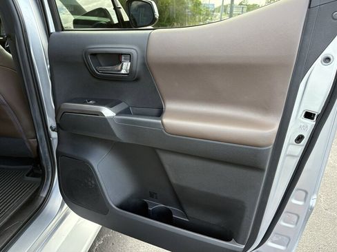 Used 2023 Toyota Tacoma Limited image 26