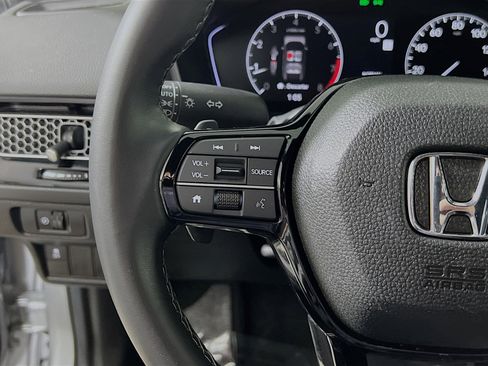 Used 2025 Honda Civic Sport image 19