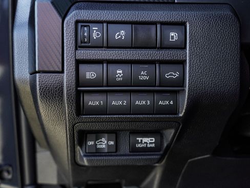 Certified 2025 Toyota Tacoma TRD Pro image 18