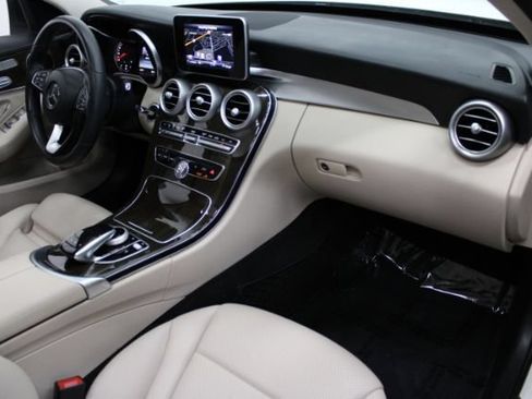 Used 2016 Mercedes-Benz C 300 4MATIC Sedan image 24