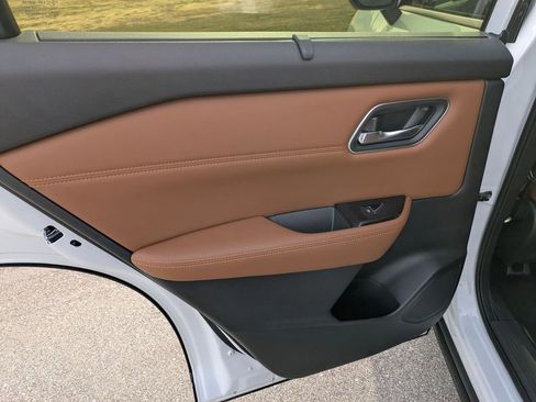 New 2026 Nissan Rogue Platinum w/ Platinum Premium Package image 25