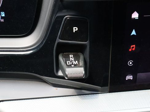 Used 2025 Porsche Cayenne Coupe AWD/4WD image 23