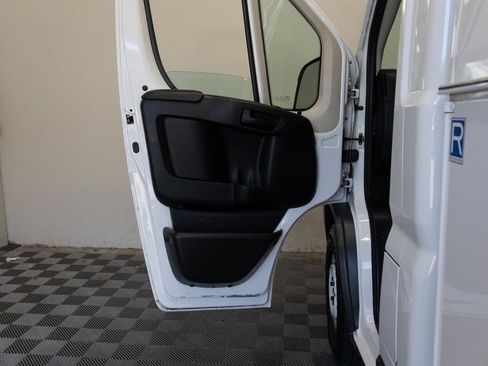 Used 2014 RAM ProMaster 3500 w/ Premium Appearance Group image 17