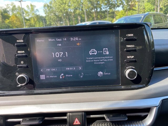 Used 2022 Kia K5 LXS image 16