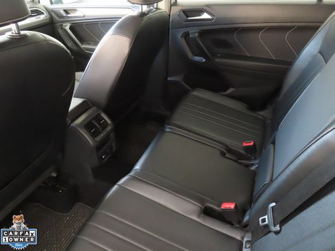 Used 2022 Volkswagen Tiguan SE FWD image 22