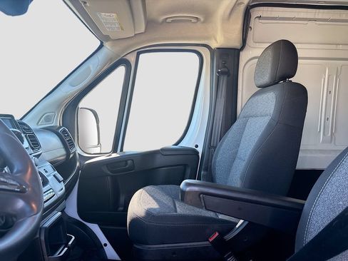 Used 2023 RAM ProMaster 2500 w/ Convenience Group FWD image 37