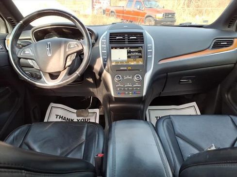 Used 2017 Lincoln MKC Reserve w/ Lincoln MKC Climate Package image 11