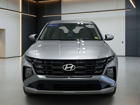Certified 2025 Hyundai Tucson SE FWD image 8