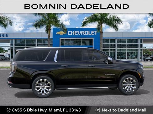 New 2026 Chevrolet Suburban Premier image 6