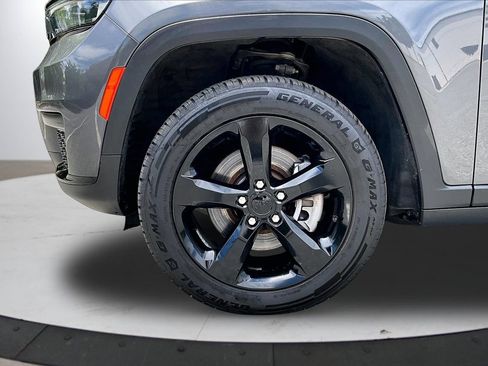 Used 2023 Jeep Grand Cherokee L Laredo AWD/4WD image 32