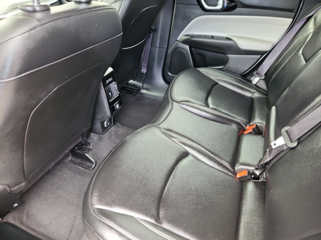Used 2025 Jeep Compass Limited AWD/4WD image 8