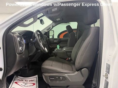 Used 2022 GMC Sierra 3500 SLE w/ SLE Convenience Package AWD/4WD image 10