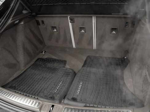 Used 2018 Porsche Macan Turbo image 10