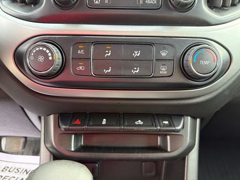 Certified 2022 Chevrolet Colorado LT w/ LT Convenience Package AWD/4WD image 23