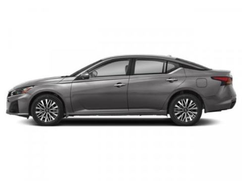 Used 2024 Nissan Altima 2.5 SV image 7