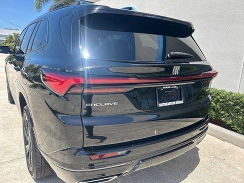 Used 2025 Buick Enclave Sport Touring w/ Super Cruise Package image 7