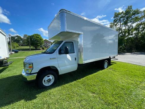 New 2024 Ford E-450 and Econoline 450 Super Duty w/ Power Windows & Locks Group image 28
