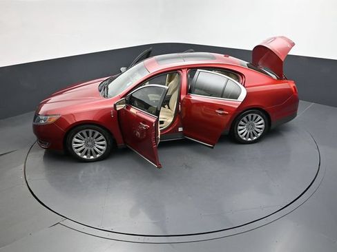 Used 2013 Lincoln MKS FWD image 50