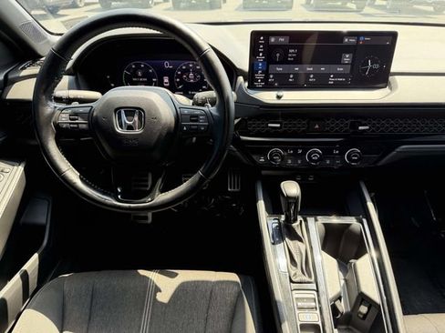 Used 2023 Honda Accord Sport image 10