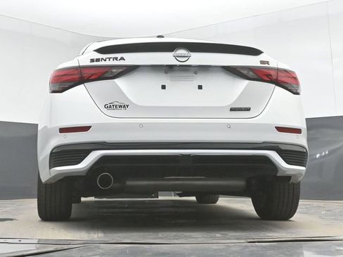 Used 2025 Nissan Sentra SR w/ SR Premium Package image 32