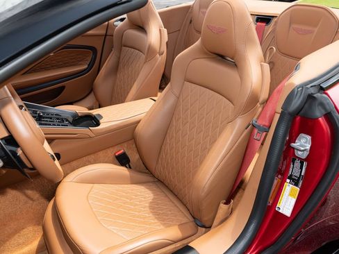 Used 2025 Aston Martin DB12 Convertible RWD image 23