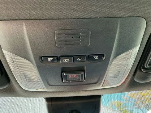 Used 2020 Toyota Corolla SE image 33