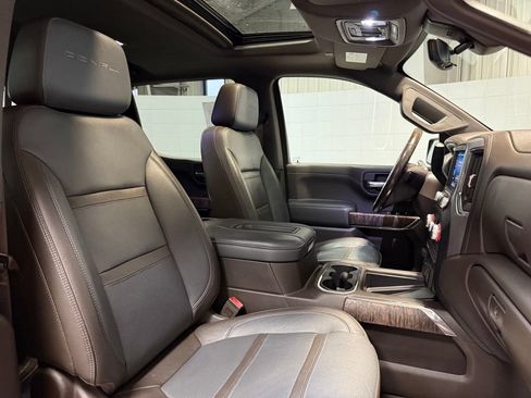 Used 2019 GMC Sierra 1500 Denali w/ Denali Ultimate Package AWD/4WD image 22