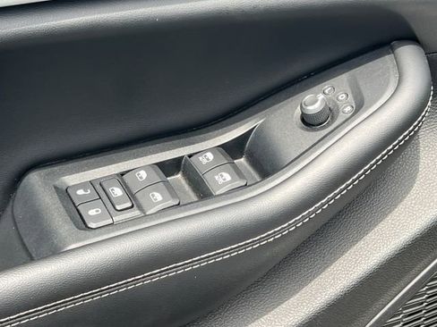Certified 2024 Jeep Grand Cherokee Limited AWD/4WD image 17