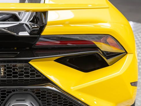 Used 2023 Lamborghini Huracan Tecnica RWD image 51