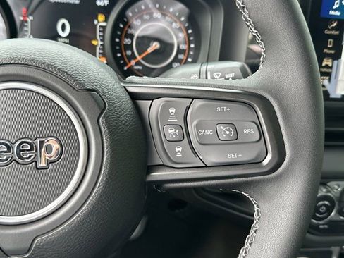 New 2025 Jeep Gladiator Sport w/ Premium Package image 23