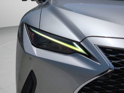 Used 2023 Lexus IS 300 w/ Premium Package RWD image 12