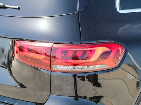 Used 2021 Mercedes-Benz GLB 250 image 9